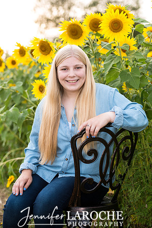 colby sunflower field senior photo session image