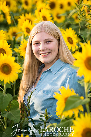 colby-farm-sunflowers-senior-portrait--photo-session-at-sunset